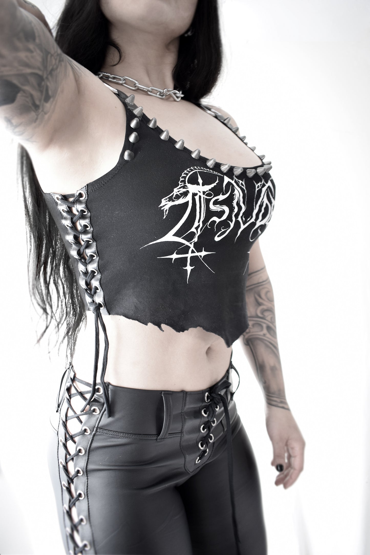 Tsjuder top cropped ⇹ black metal ⇹ shredded shirt top