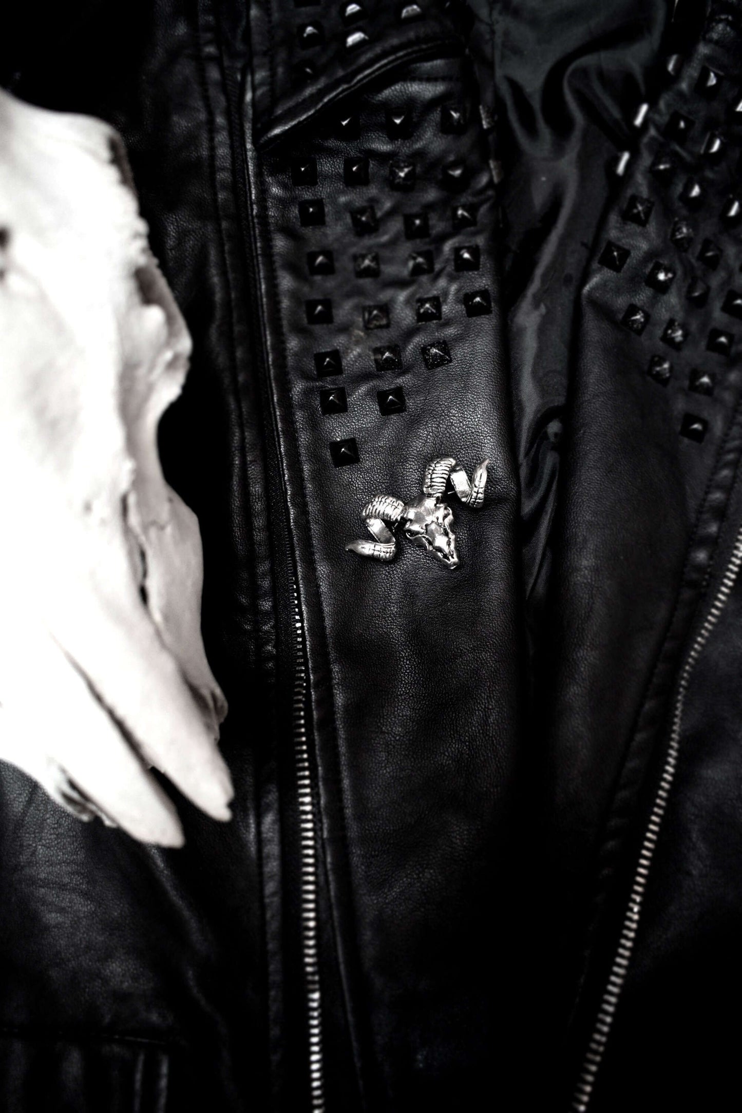 Baphomet goat head pin ⇹ Satanic Goat Black metal pin - pentagram occult pin - Skull horns pin